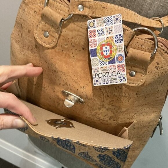 We Are Portugal Cork Brown Brown Cork backpack and wallet - Picture 5 of 16